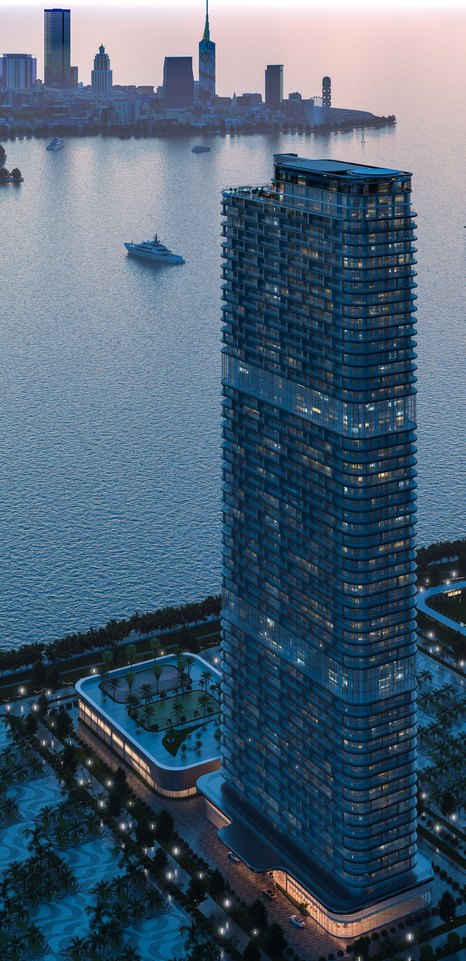 First Tower — celá veža v noci, pohľad od mora
